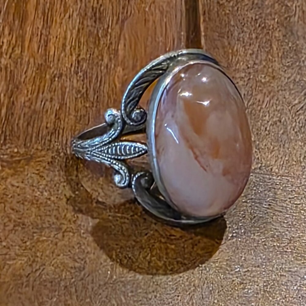 Vintage Sterling Silver and Agate Ring, size 4.25-4.5